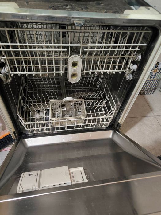 Съдомиялна машина цяла за части