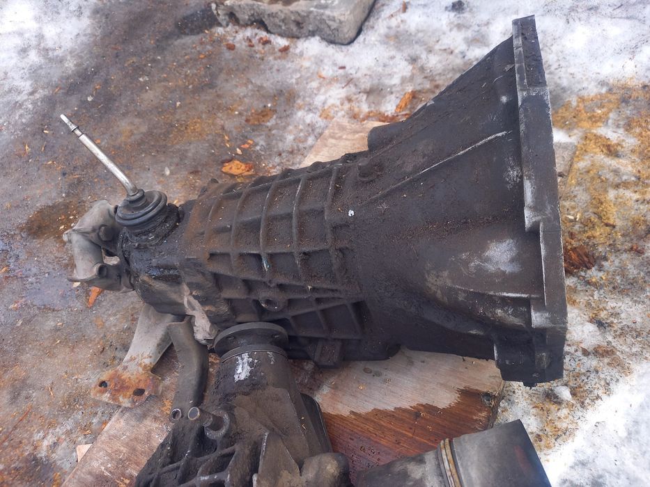 Продаётся нива по запчастям