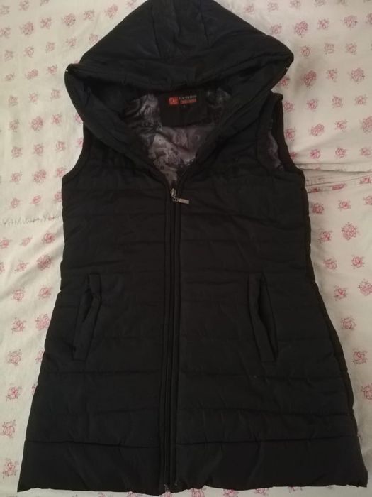 Продается для подростков куртки 2500т и т.д.