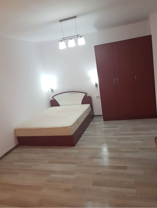 Дава се под наем Едностаен апартамент в Враца, Център - 50 кв.м за 255 € - Снимка #3