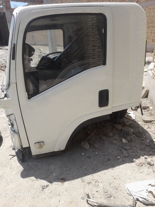 Isuzu kabina snj