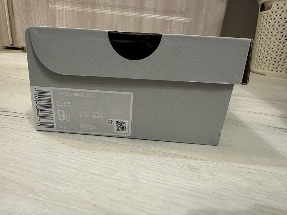 Детски маратонки Nike AirForce1, размер 26