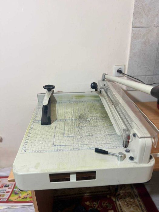 Резак,Гильотина 868 для бумаги