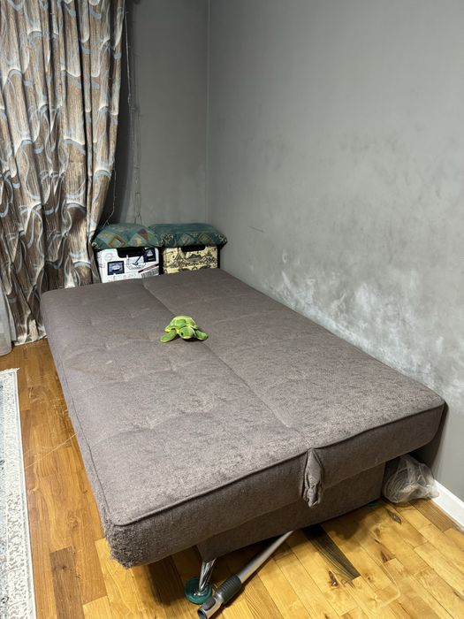 Диван и два кресла