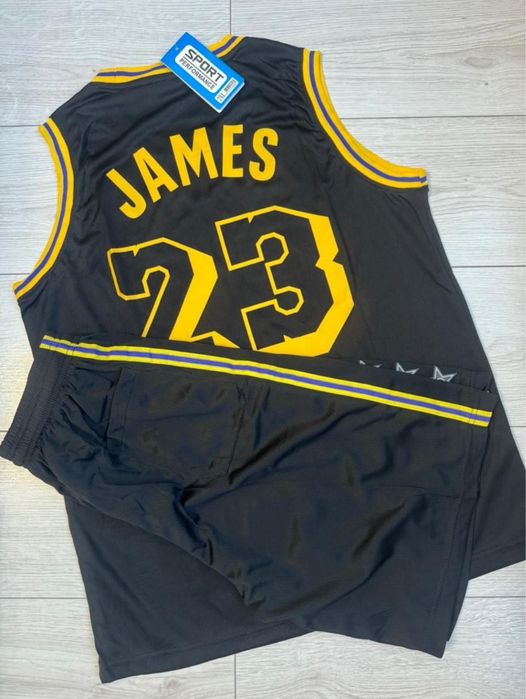 Продаю баскетбольную форму Lakers