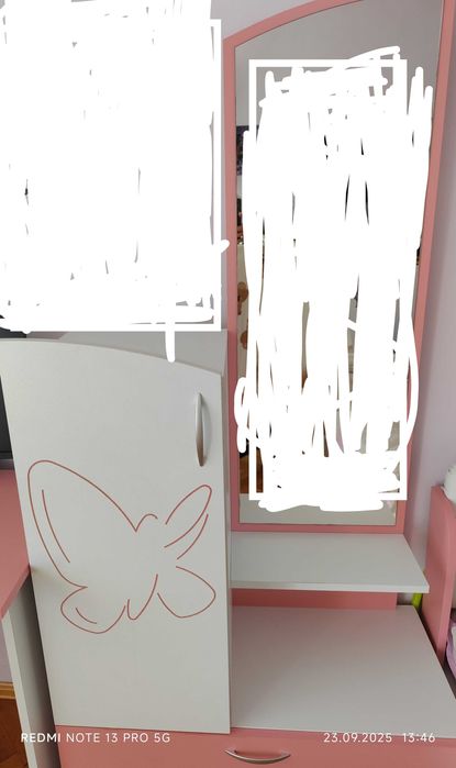 Мебели за детска стая за момиче