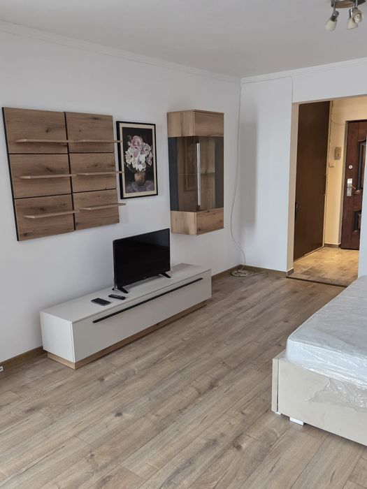 Inchiriez apartament cu 1cameră