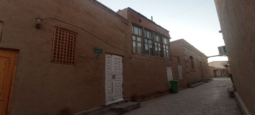 Ichon qalada uy sotiladi