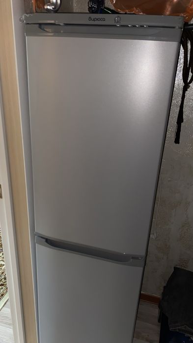 Холодильник бирюса м-120