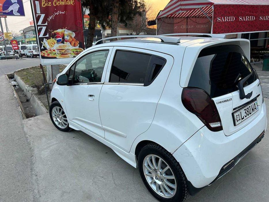 spark navarotlari bilan sotiladi