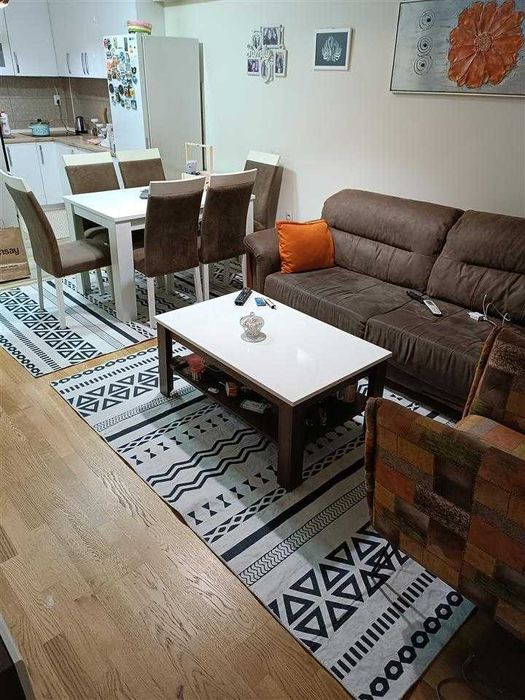 Дава се под наем Тристаен апартамент в Пловдив, Христо Смирненски - 87 кв.м за 413.1 € - Снимка #1