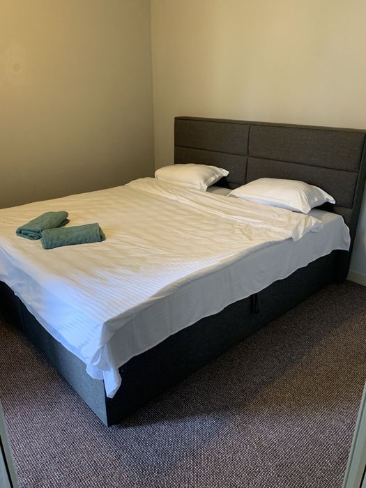 Cazare regim hotelier apartament 2 camere parter central Hunedoara