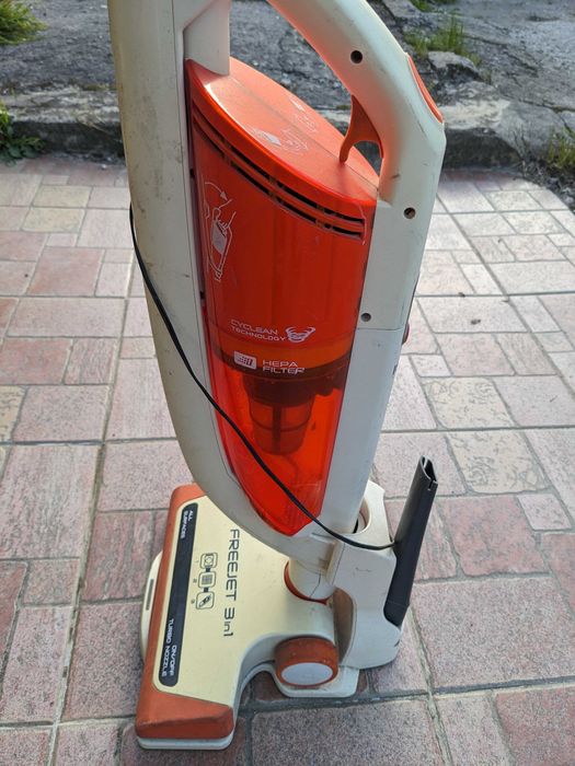 Прахосмукачка Hoover Freejet FJ180 - безкабелна