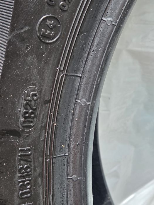 4Anvelope de Vară Continental-ca noi-215/65/R17