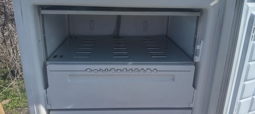 Продается холодильник Бирюса