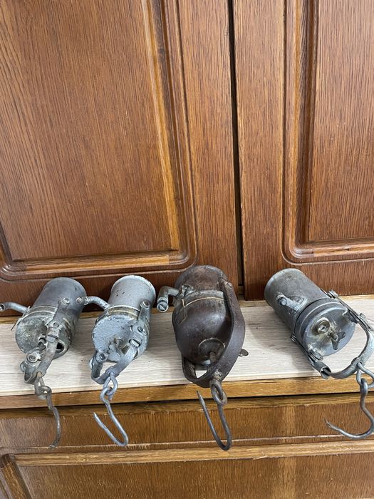 Vand 4 lămpi vechi de miner