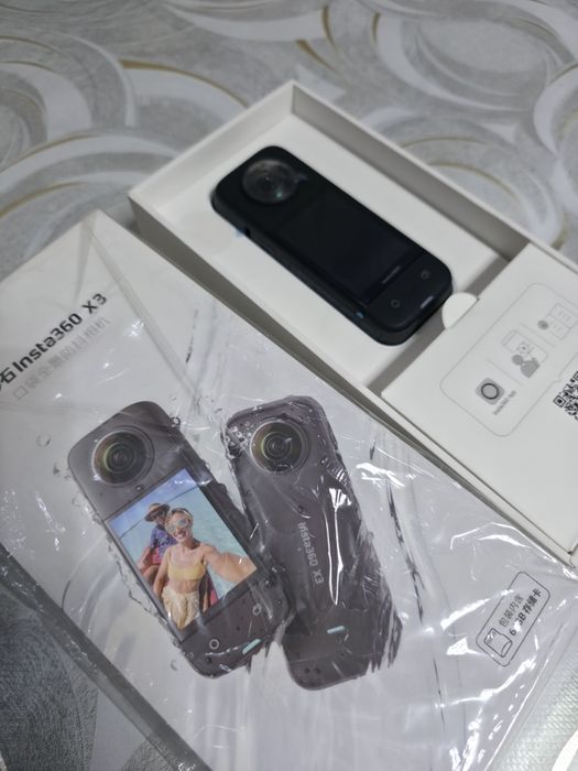 Экшен камера Insta 360 X3