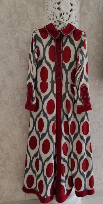 Аеллар туй либослари сотилади.