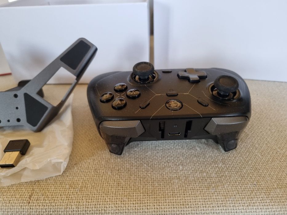 Wireless Game Controller Gamesir CYCLONE. Nou.