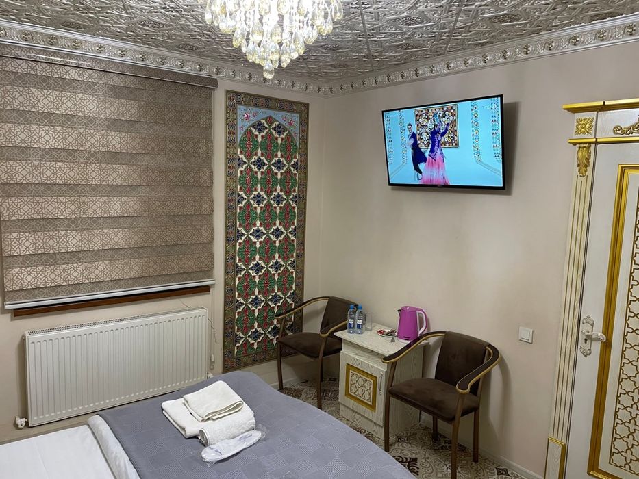 Mexmonxona Eski Shaharda