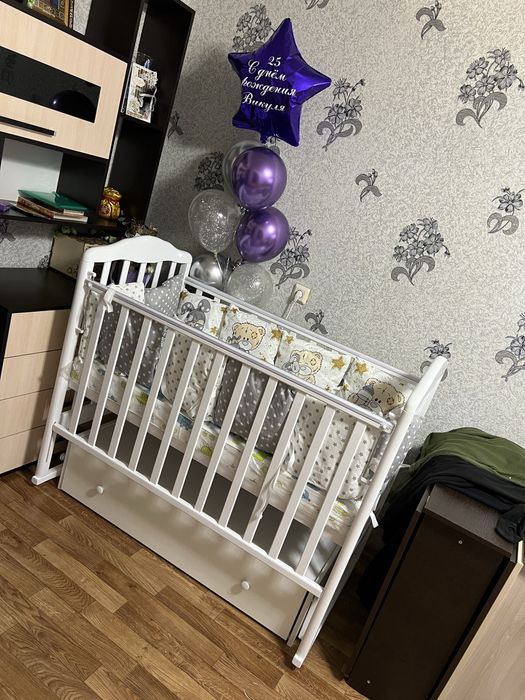 Продам детскую кроватку 25000