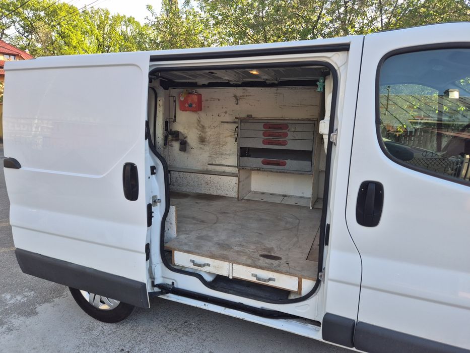 Vând Renault Trafic 2,0 TDCI //116 CP// Fab  06/03/2014 //Euro 5//