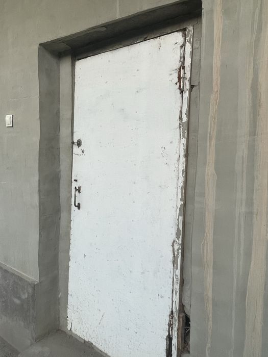 Eshik romlar tekinga beramiz kelib opketasla