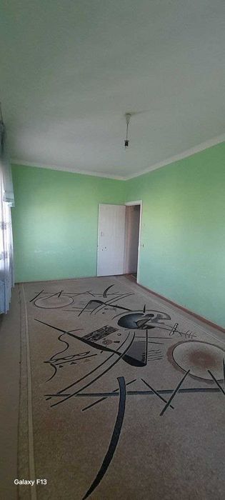 Продаётся 1х комн квартира на 3 этаже Ор-р  5 микрорайон Навруз