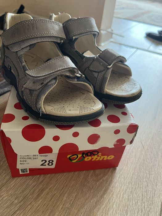 Детские сандалии 28размер