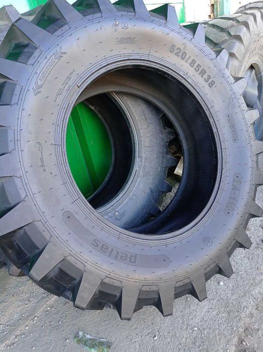 Shina 520/85 R 38 Petlas