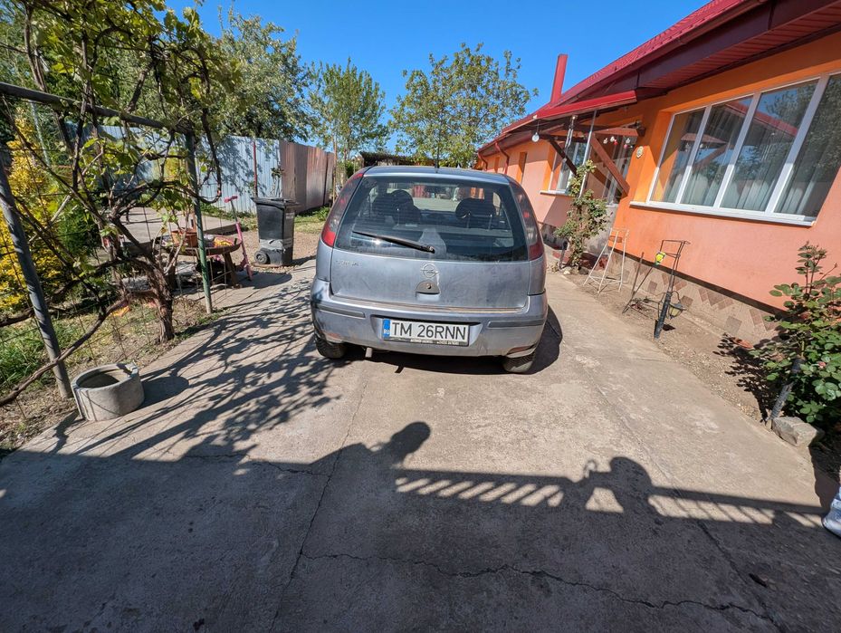 Auto, moto, ambarcațiuni