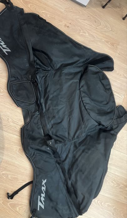 Зимно оригинално покривало за Yamaha t-max