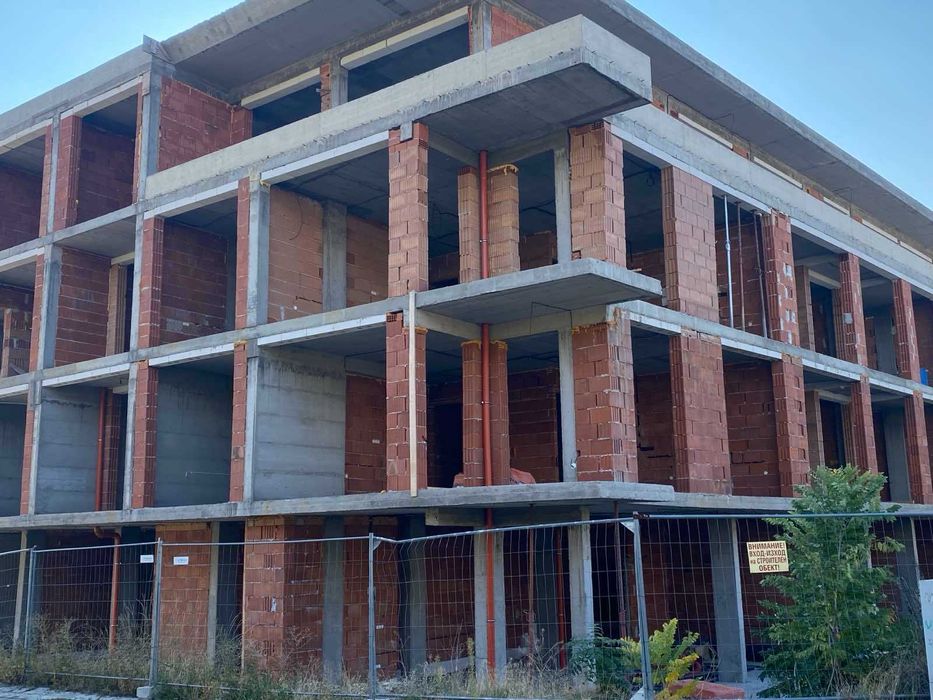 Продава се Двустаен апартамент в Карлово - 70 кв.м за 663 €/кв.м - Снимка #18