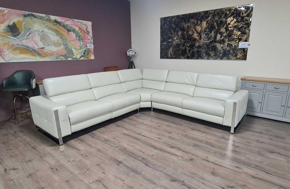 Дизайнерски кремав ъглов диван Torres с електрически релакс механизъм