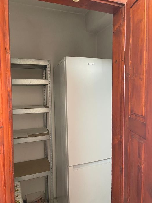 Apartament 3 camere + balcon de închiriat – Zona Cantemir