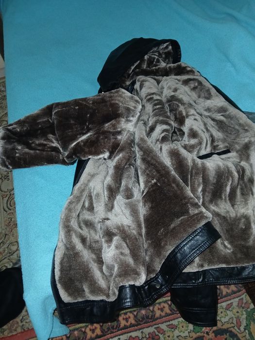 Кожаная зимняя куртку