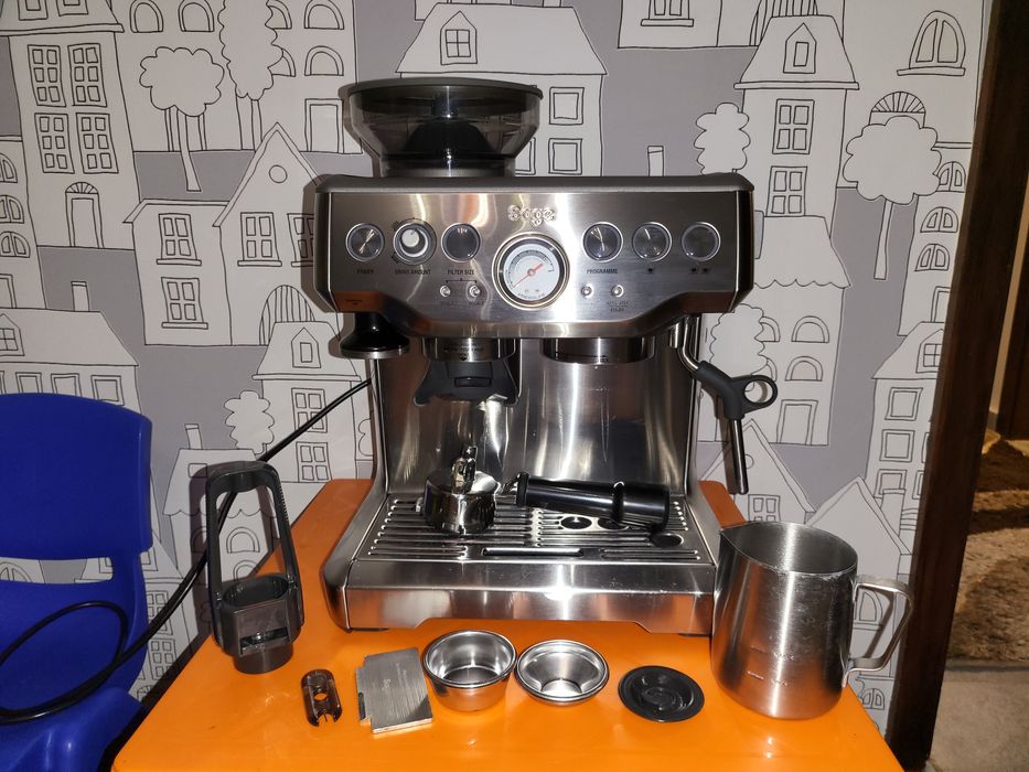 Еспресо машина SAGE Barista Express 875 Кафемашина с кафемелачка