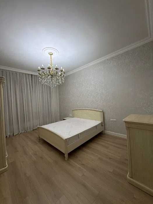 Аренда 4 комнатной квартира в ЖК Новомосковская от Golden House.