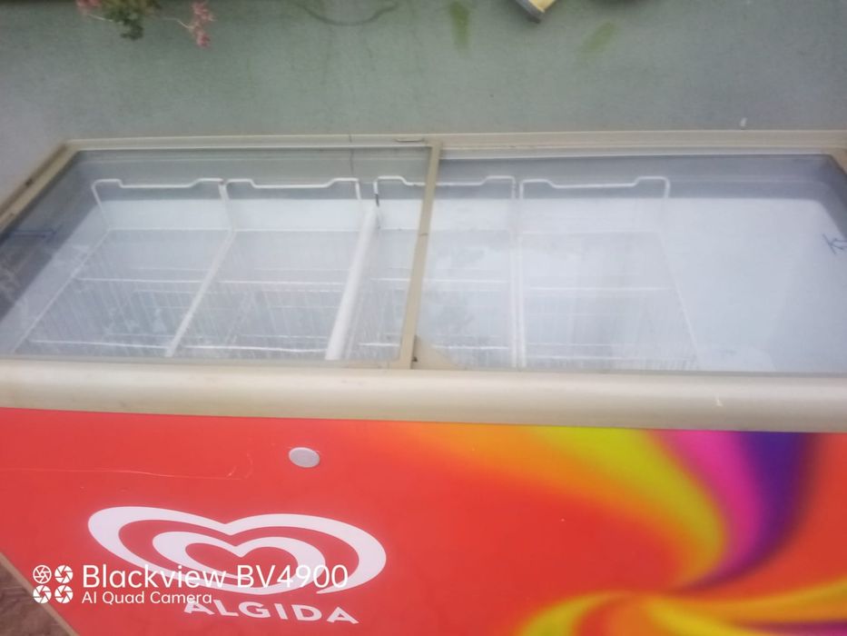 Ladă frigorifică congelator cu sticla