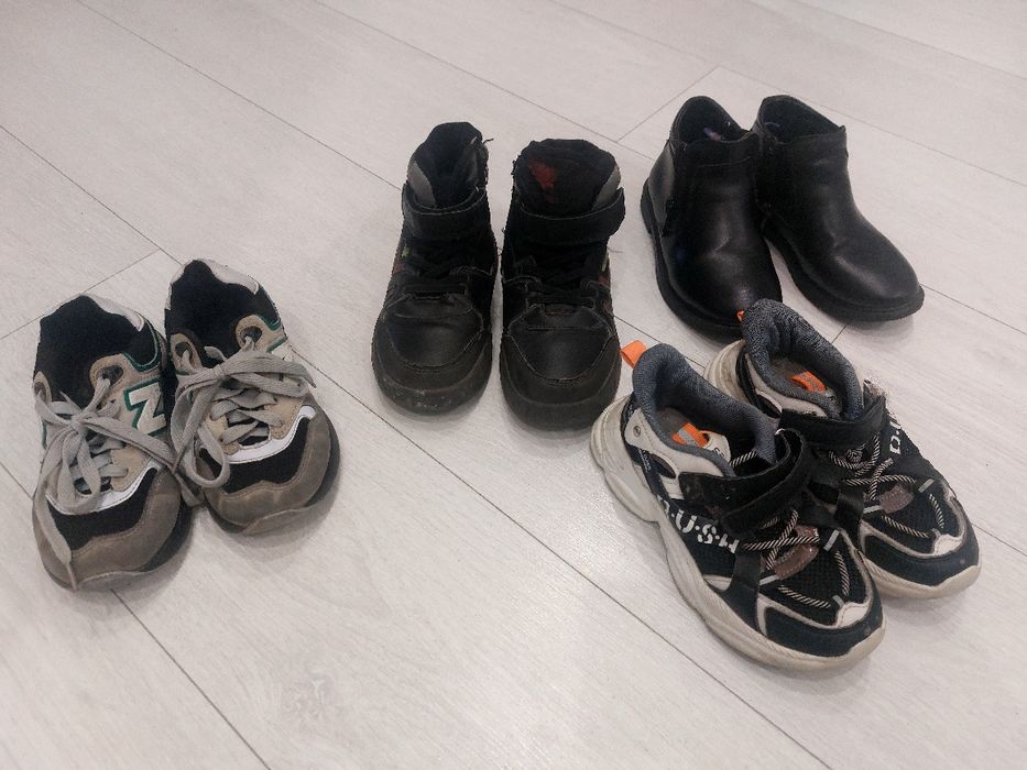 За все 3000,детская обувь