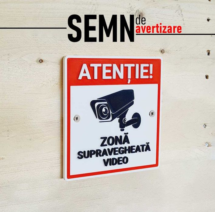 Indicator de avertizare: „Atenție! Zonă supravegheată video.”