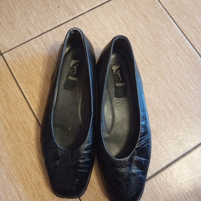 Papuci din piele