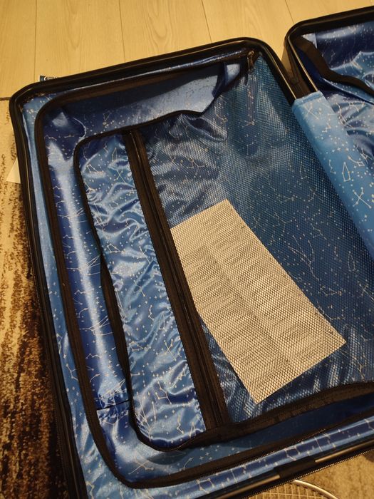 Чисто нов КУФАР С КОЛЕЛЦА NASA, ултра лек, поликарбонат, размер М