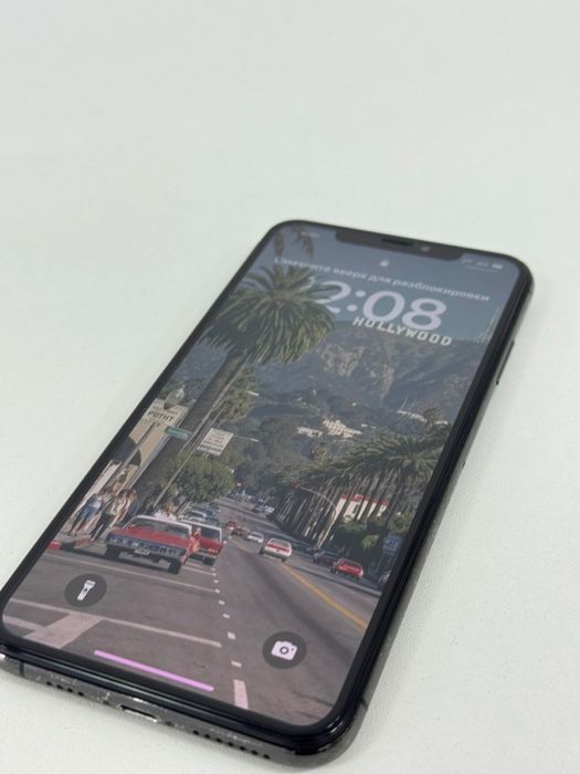 IPhone xs max…..