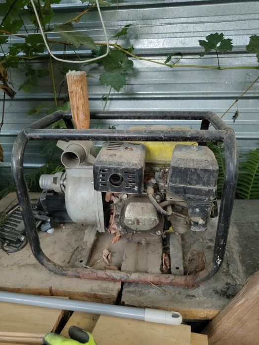 Мотопомпа бензиновая