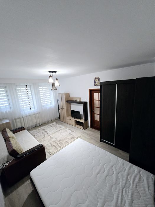 Inchiriez garsoniera zona ICIL