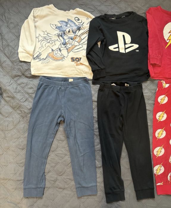 Lot pijamale mărimea 98