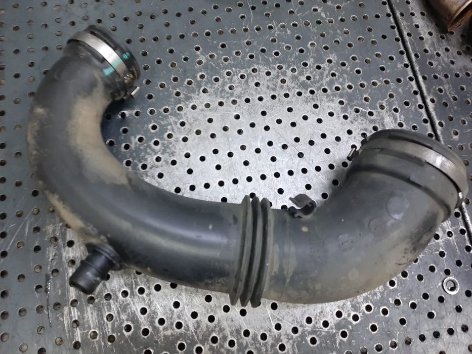 tubulatura furtun admisie 1.9 dci f9q -k70 renault scenic 1 7700116267