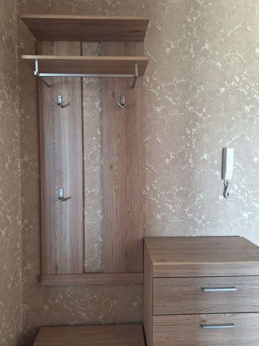 Продам мебель для прихожей.Цвет дуб.Беларусь.