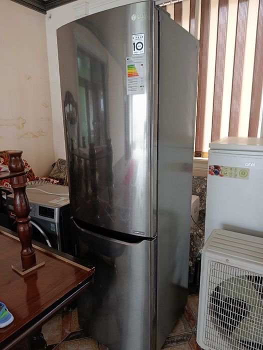 LG Холодильник  .